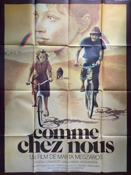 COMME CHEZ NOUS,