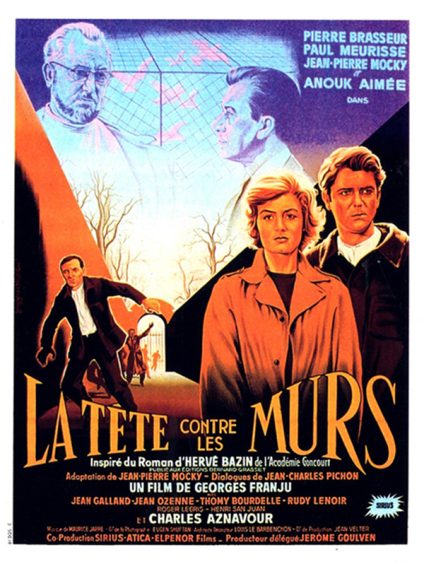 LA TÊTE CONTRE LES MURS